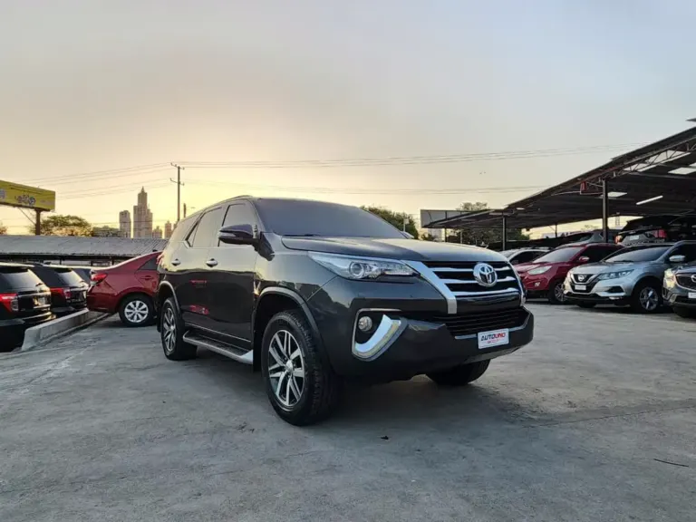 2020 Toyota Fortuner