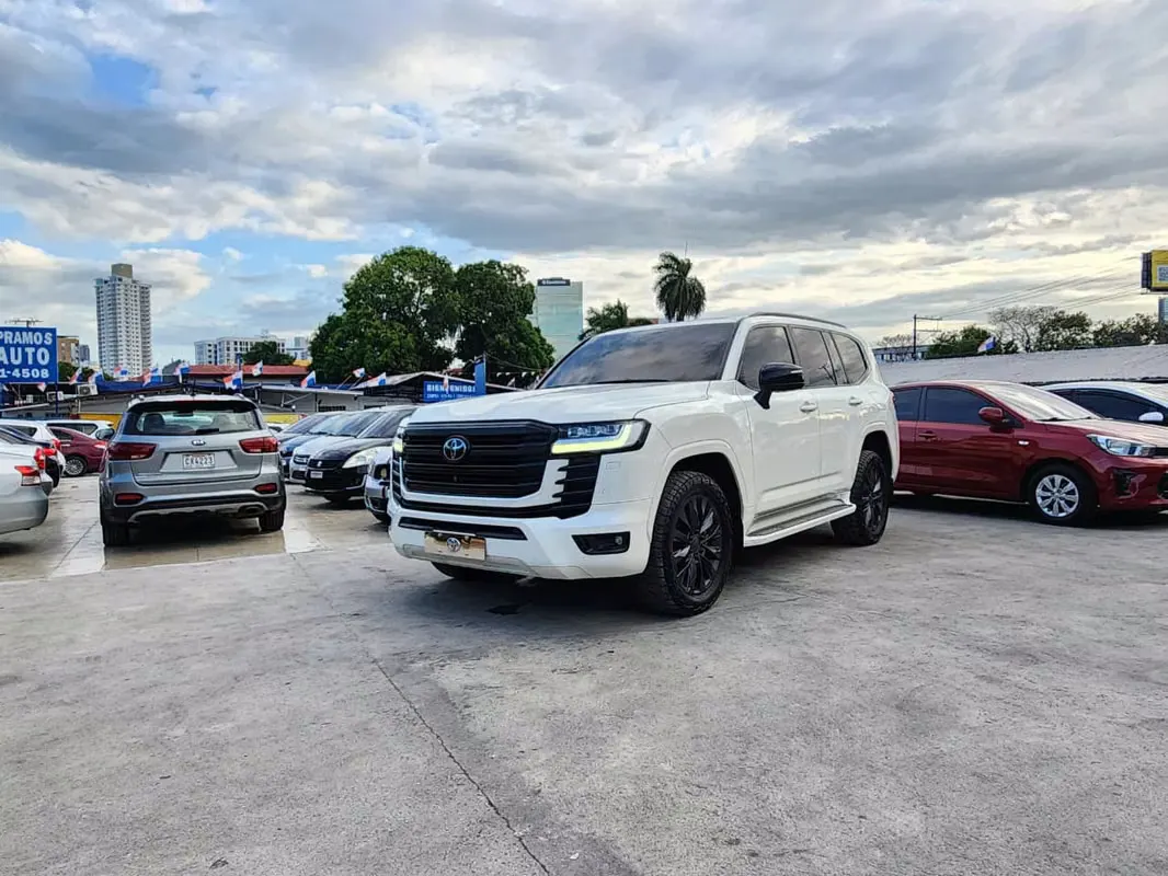 2022 Toyota Land Cruiser