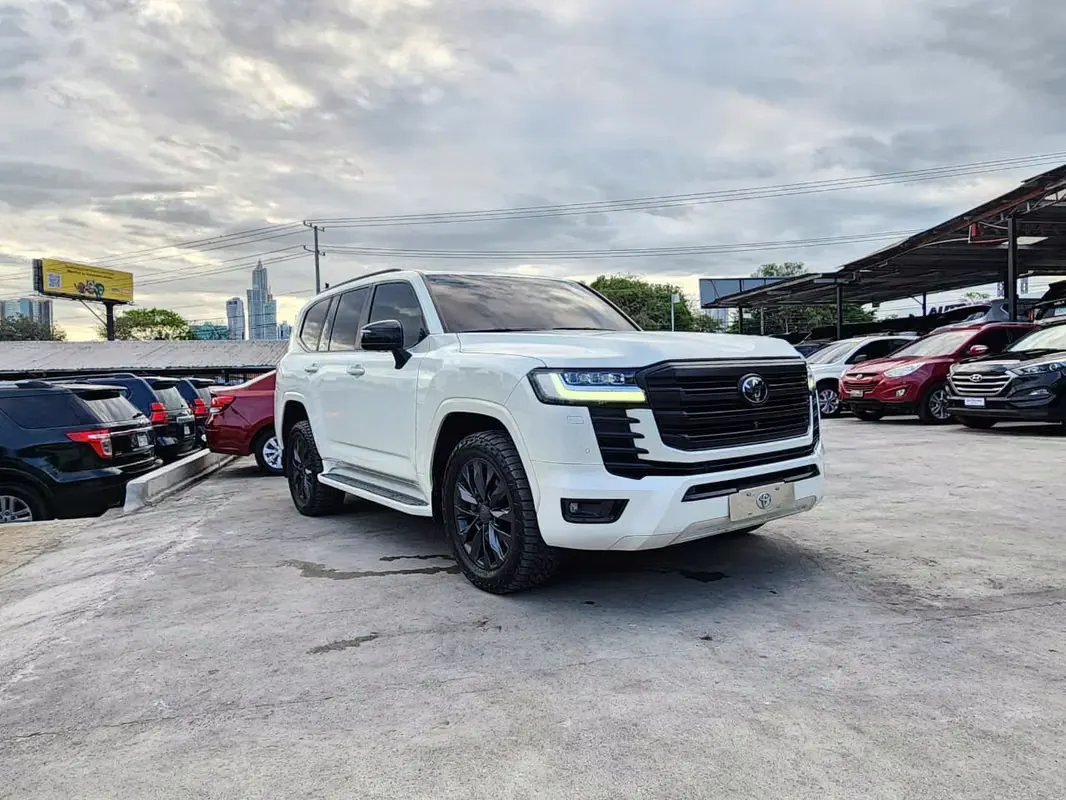 2022 Toyota Land Cruiser