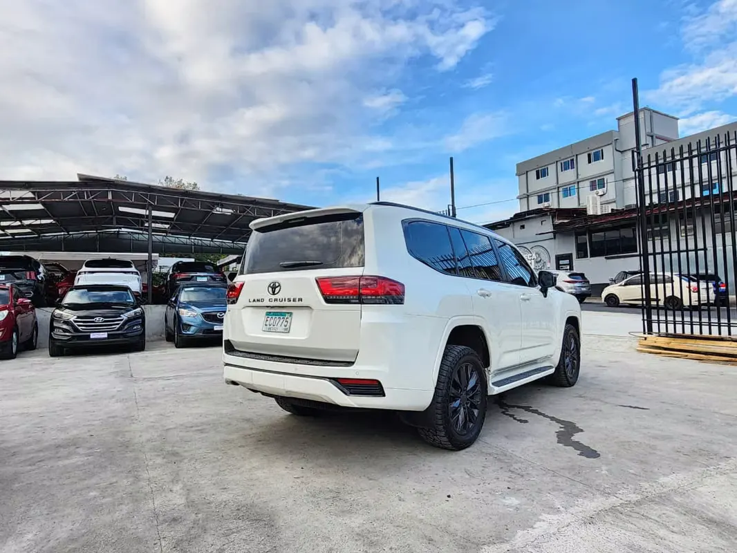 2022 Toyota Land Cruiser