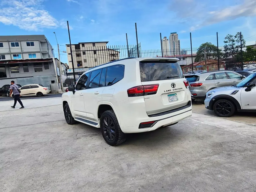 2022 Toyota Land Cruiser