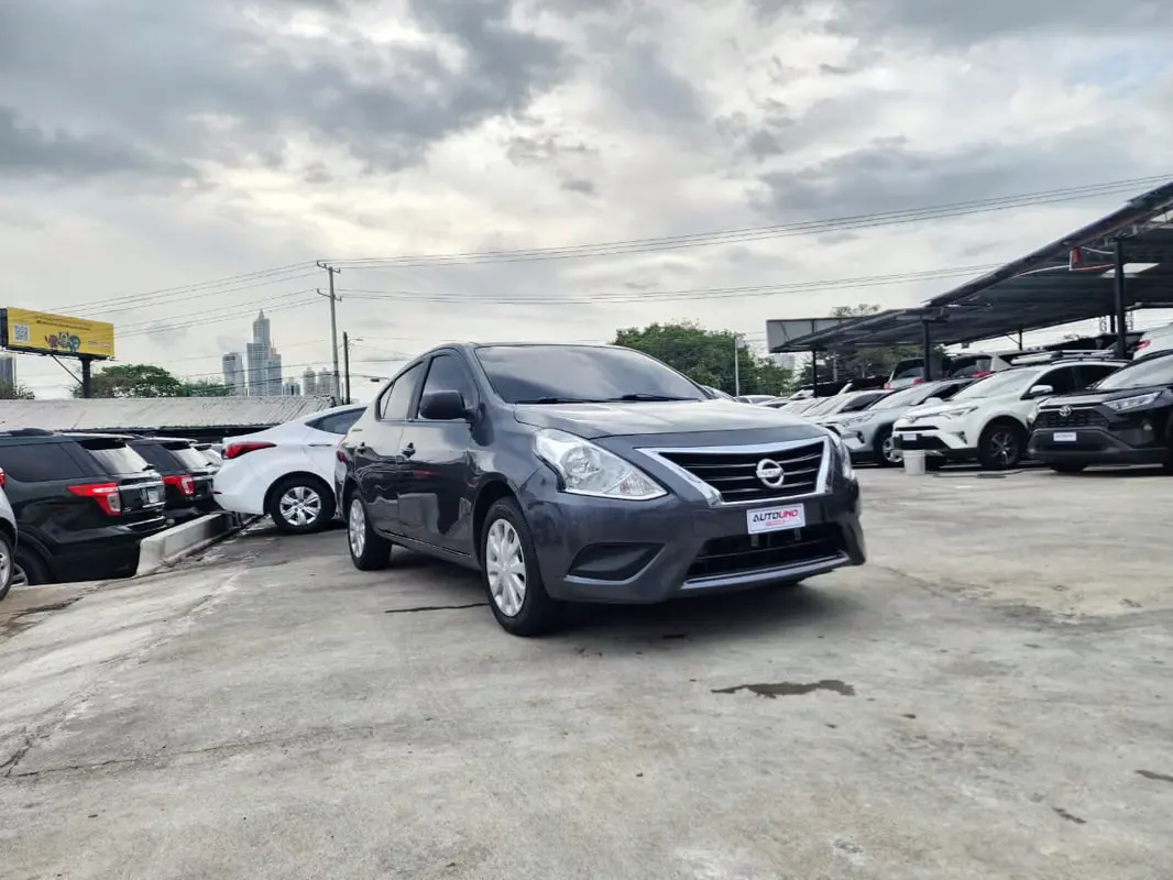 2017 Nissan Versa