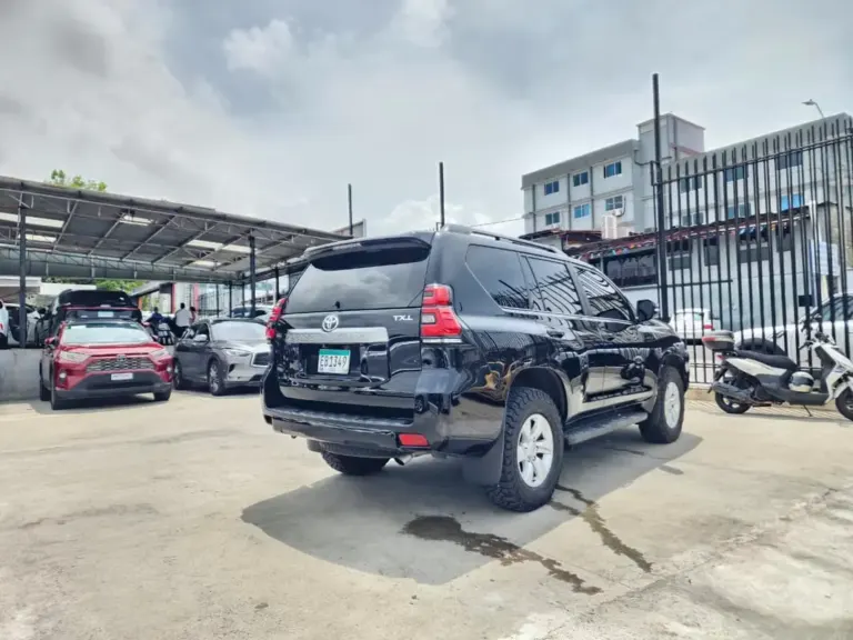 2020 Toyota Land Cruiser Prado