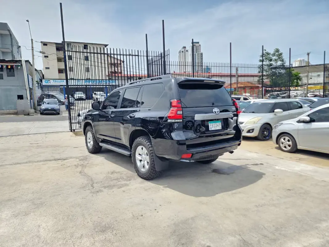 2020 Toyota Land Cruiser Prado