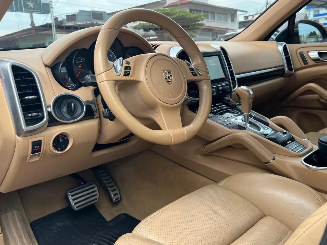 2011 Porsche Cayenne
