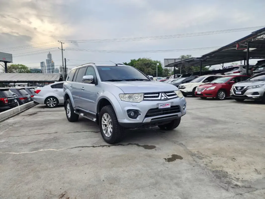 2016 Mitsubishi Nativa