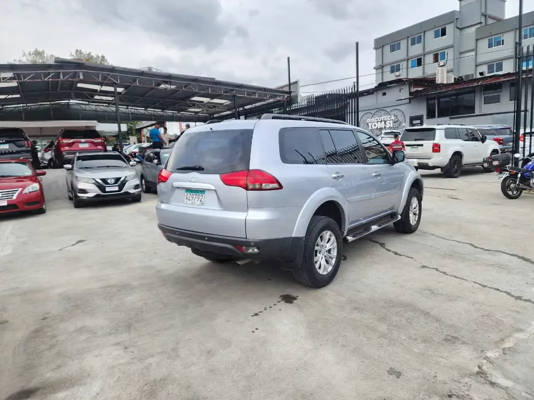 2016 Mitsubishi Nativa