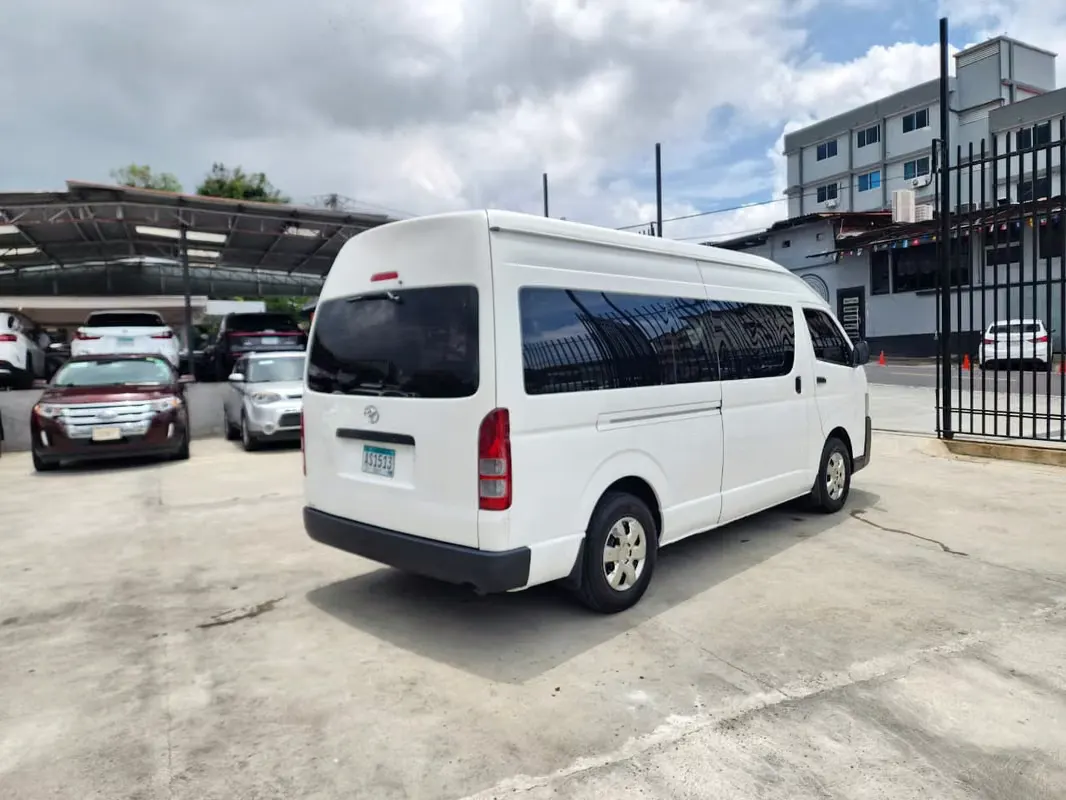 2015 Toyota Hiace