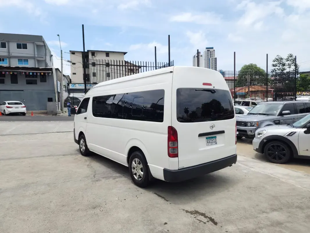 2015 Toyota Hiace