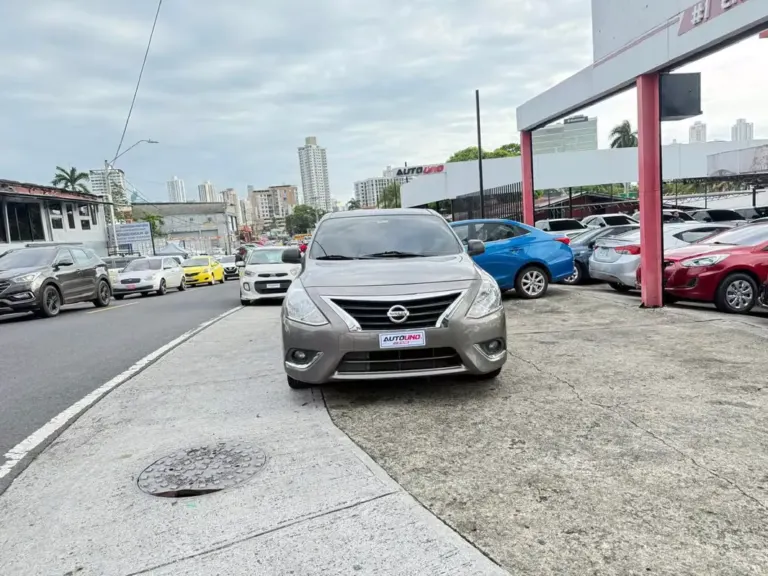 2018 Nissan Versa