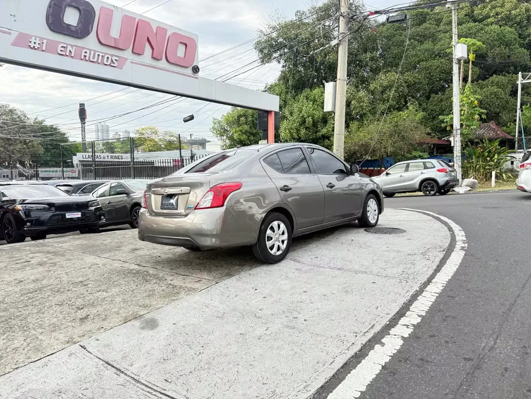 2018 Nissan Versa