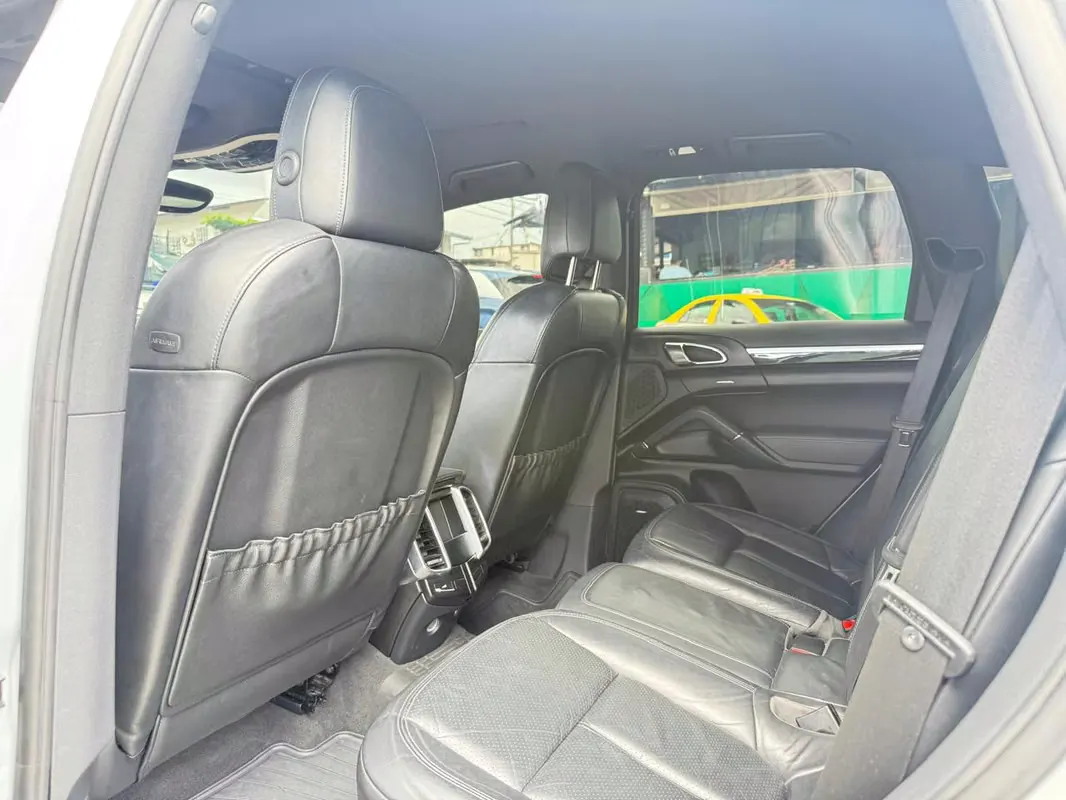 2012 Porsche Cayenne