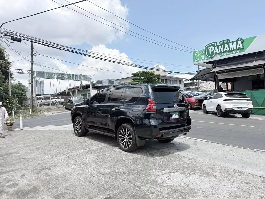2019 Toyota Land Cruiser Prado