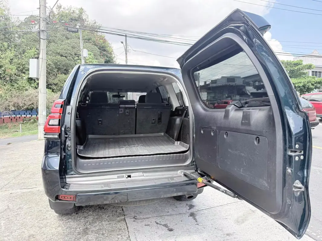 2019 Toyota Land Cruiser Prado