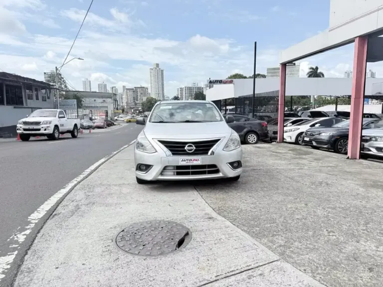 2018 Nissan Versa
