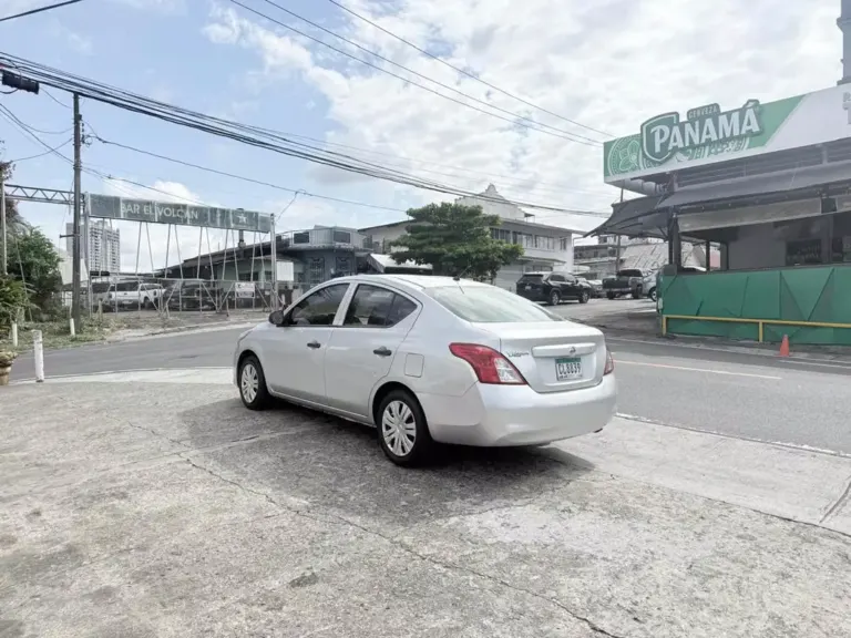 2018 Nissan Versa