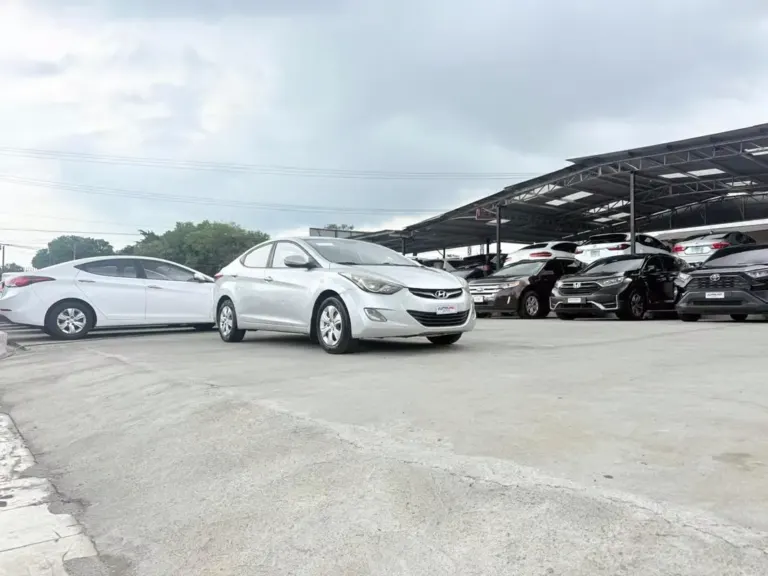 2012 Hyundai Elantra