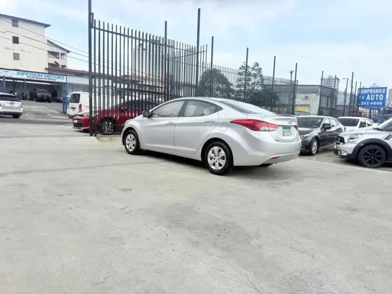 2012 Hyundai Elantra