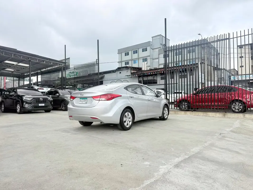 2012 Hyundai Elantra