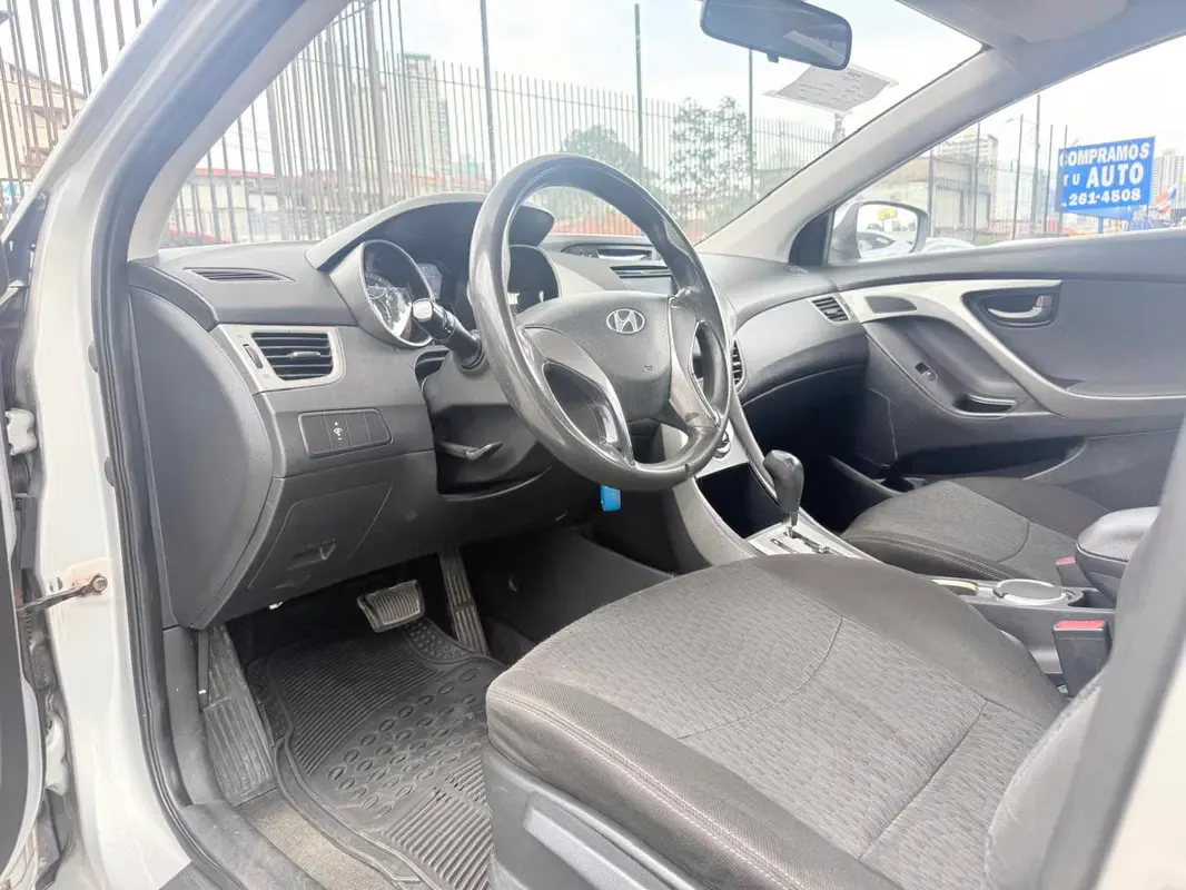 2012 Hyundai Elantra