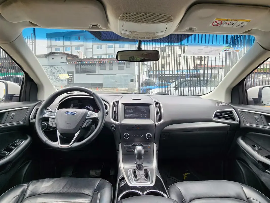 2016 Ford Edge