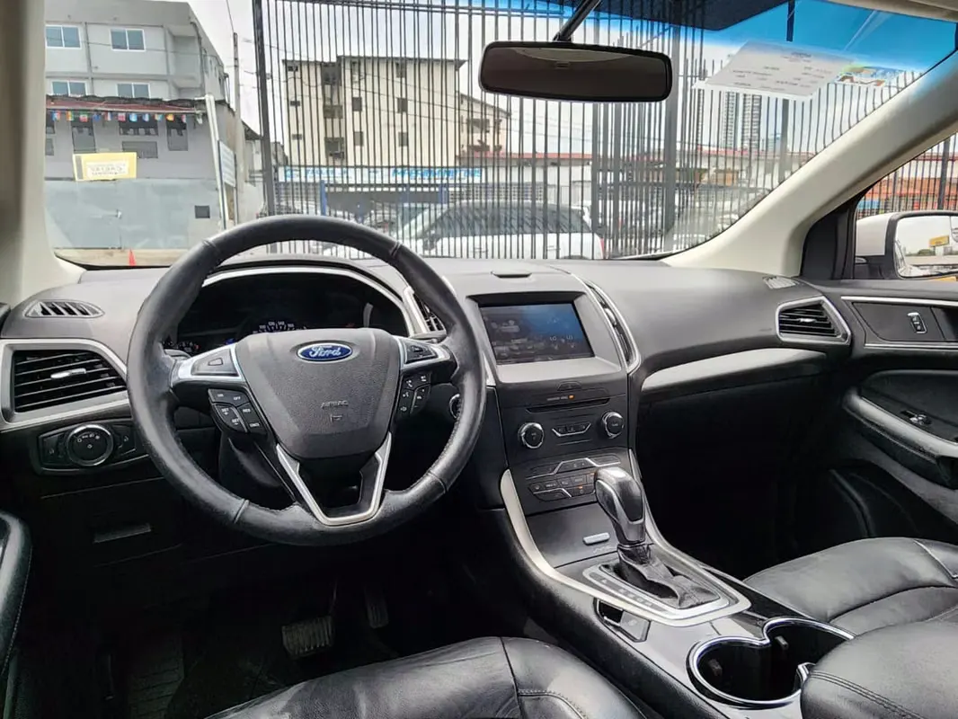 2016 Ford Edge