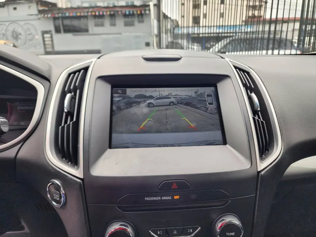 2016 Ford Edge