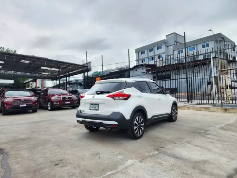 2019 Nissan Kicks