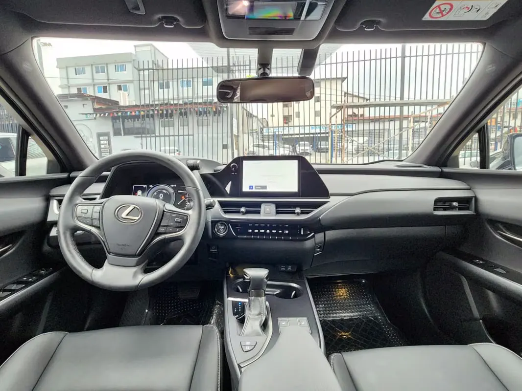 2023 Lexus UX