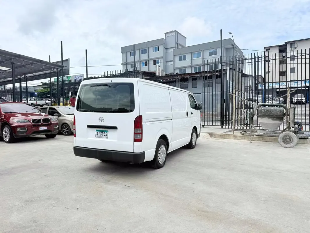 2016 Toyota Hiace