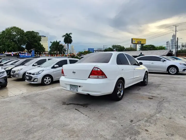 2010 Nissan Almera