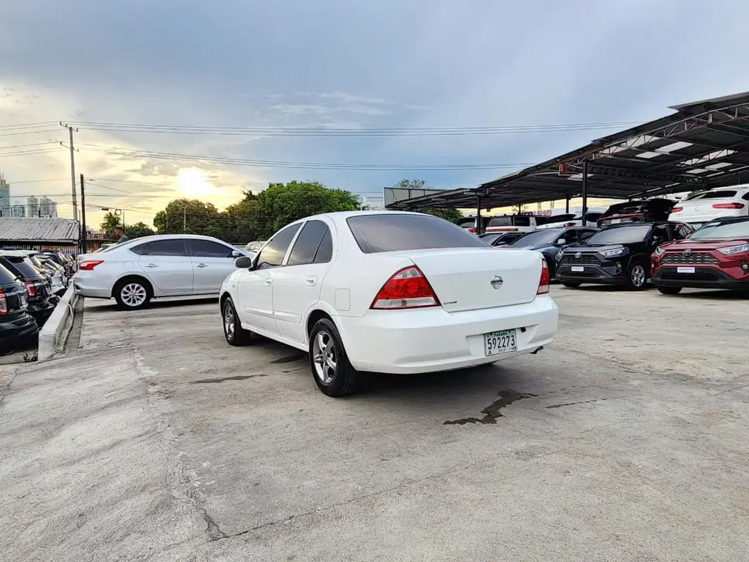2010 Nissan Almera