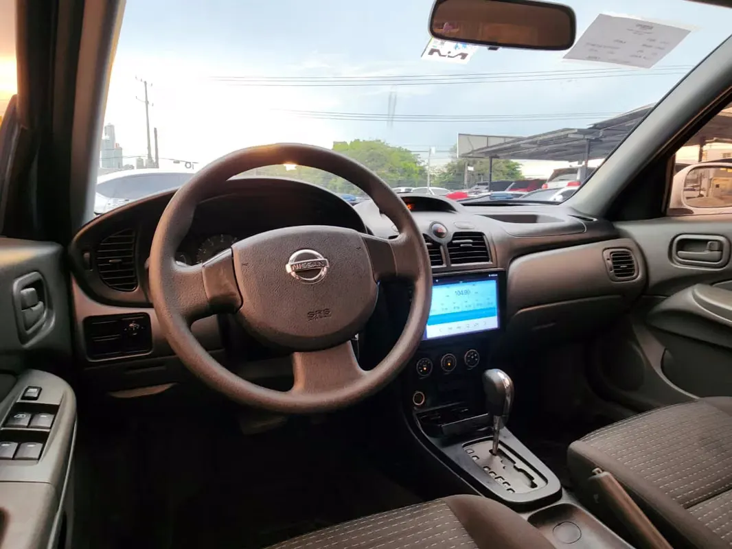 2010 Nissan Almera