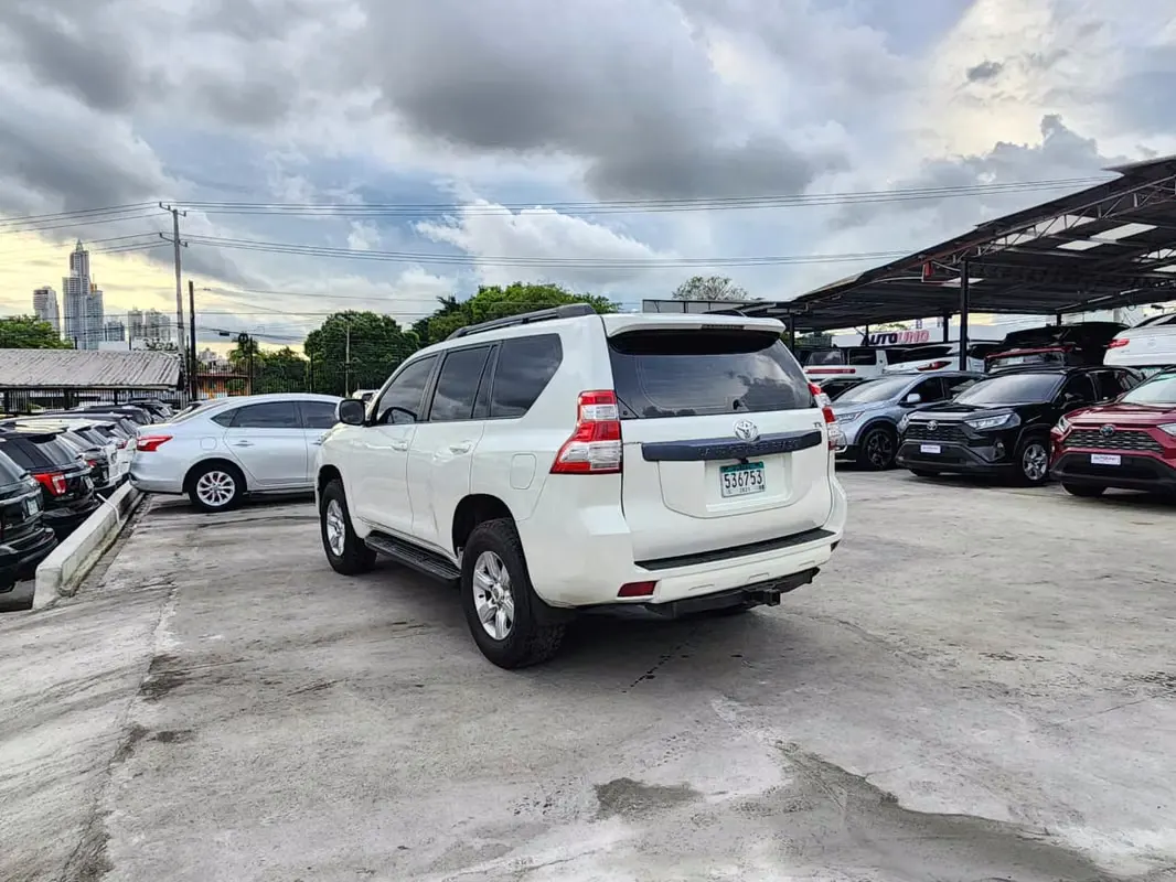 2011 Toyota Land Cruiser Prado