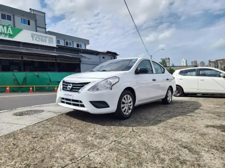 2019 Nissan Versa