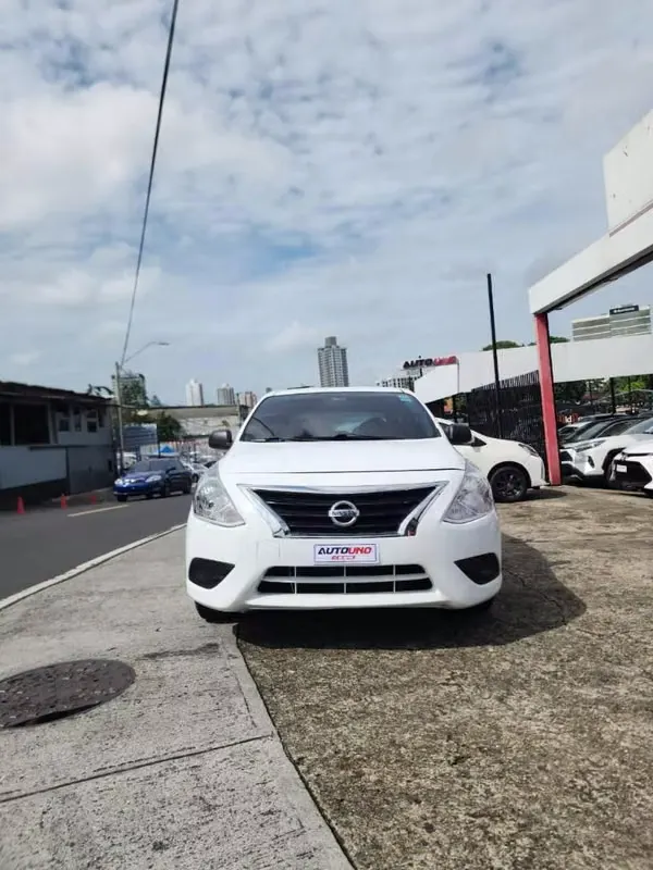 2019 Nissan Versa