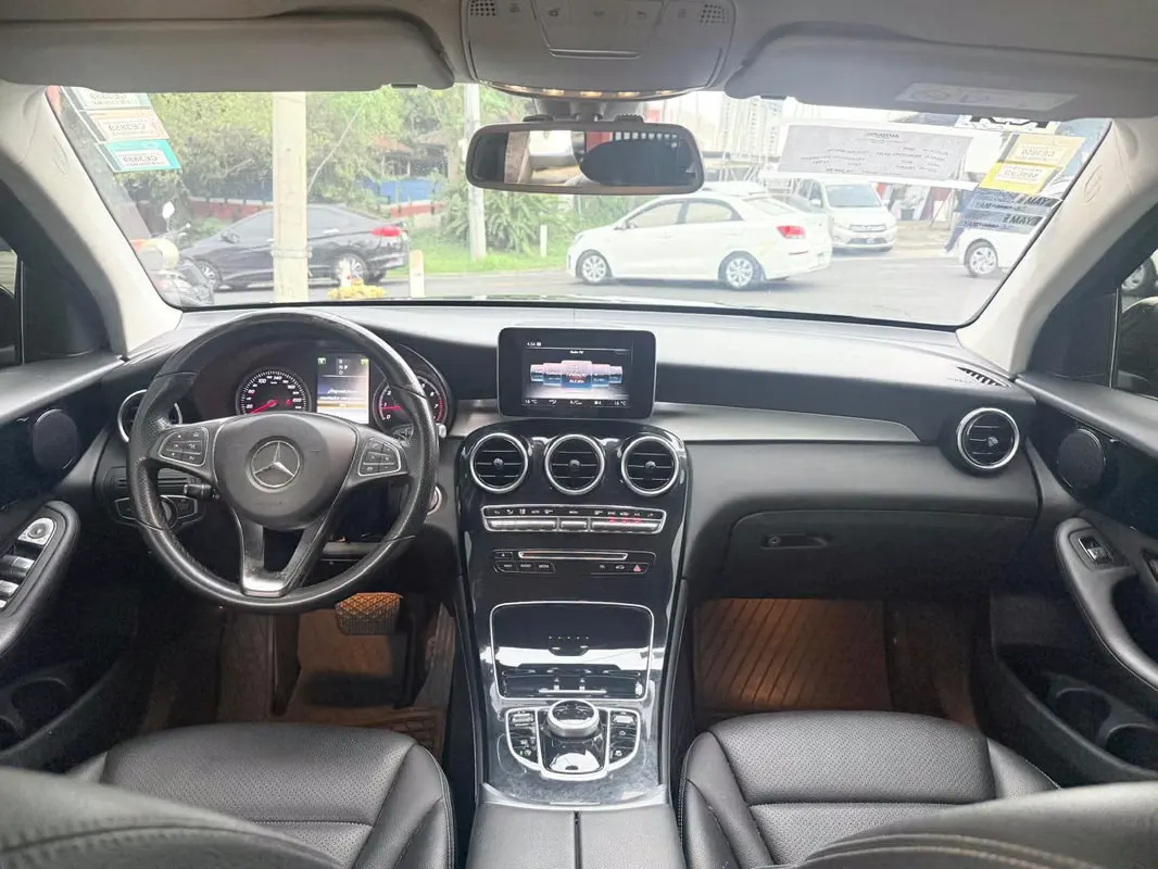 2017 Mercedes-Benz GLC
