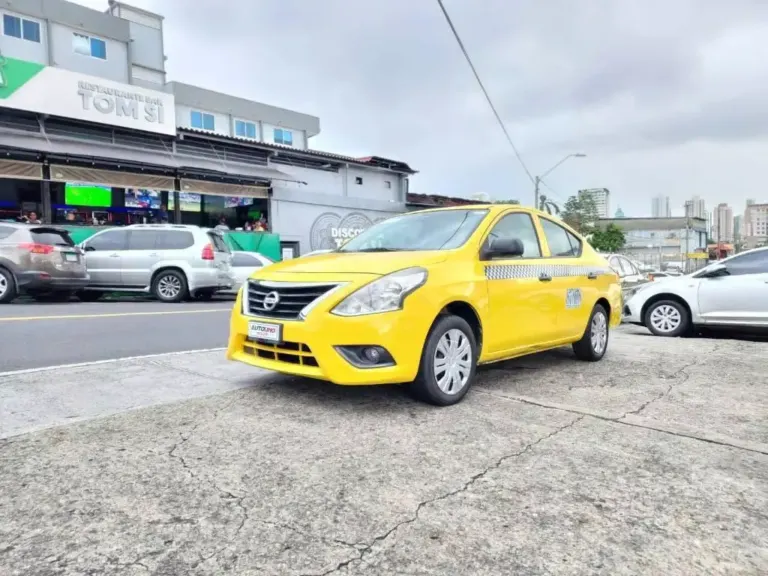 2019 Nissan Versa
