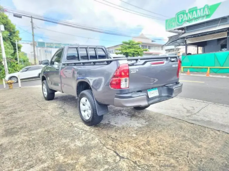 2024 Toyota Hilux