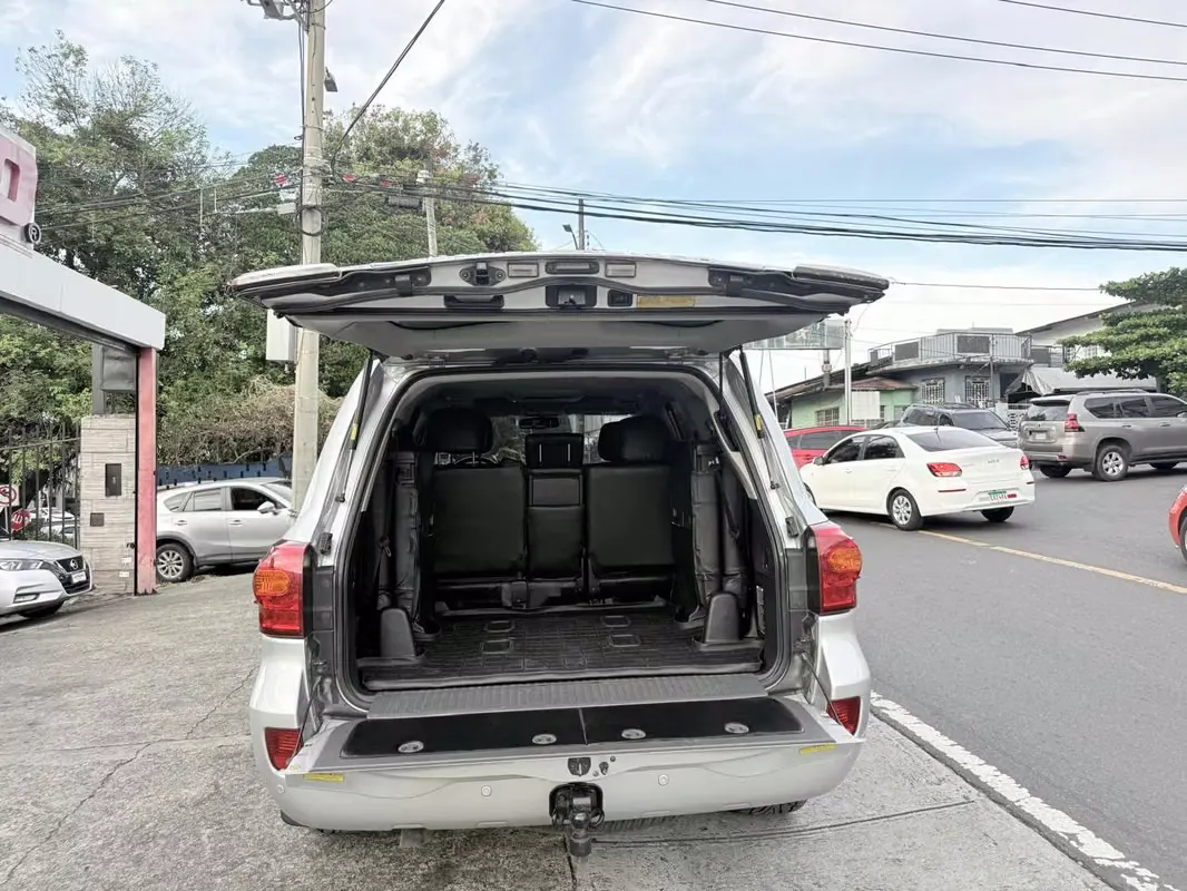 2013 Toyota Land Cruiser
