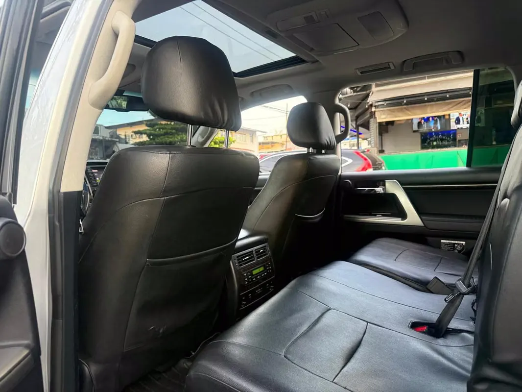 2013 Toyota Land Cruiser
