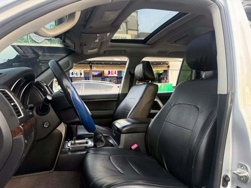 2013 Toyota Land Cruiser
