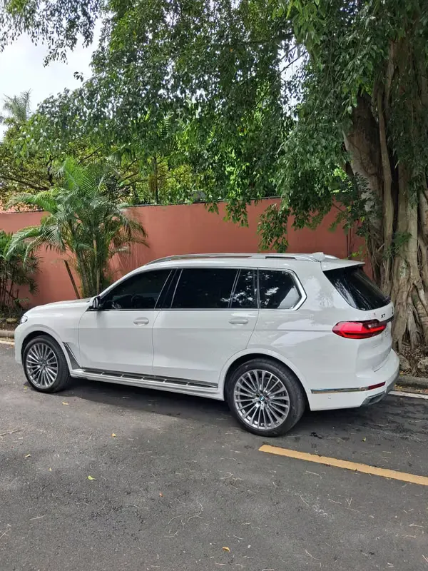 2020 BMW X7