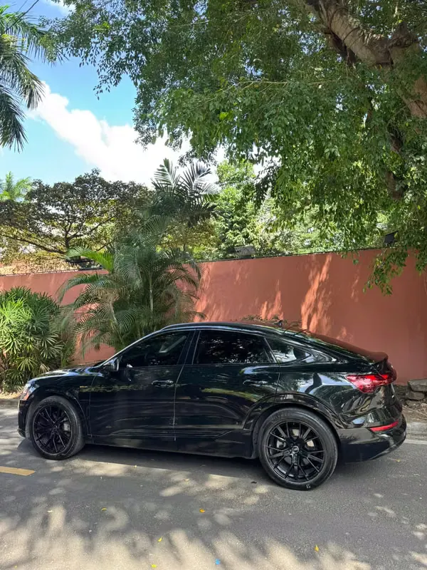 2024 Audi e-tron
