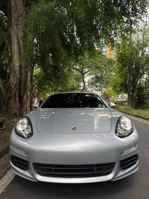 2016 Porsche Panamera