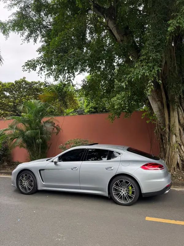 2016 Porsche Panamera