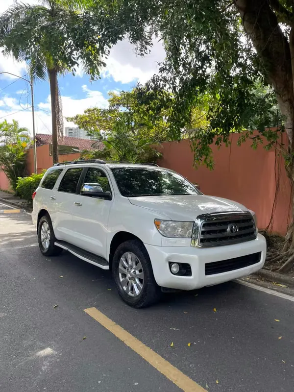 2010 Toyota Sequoia