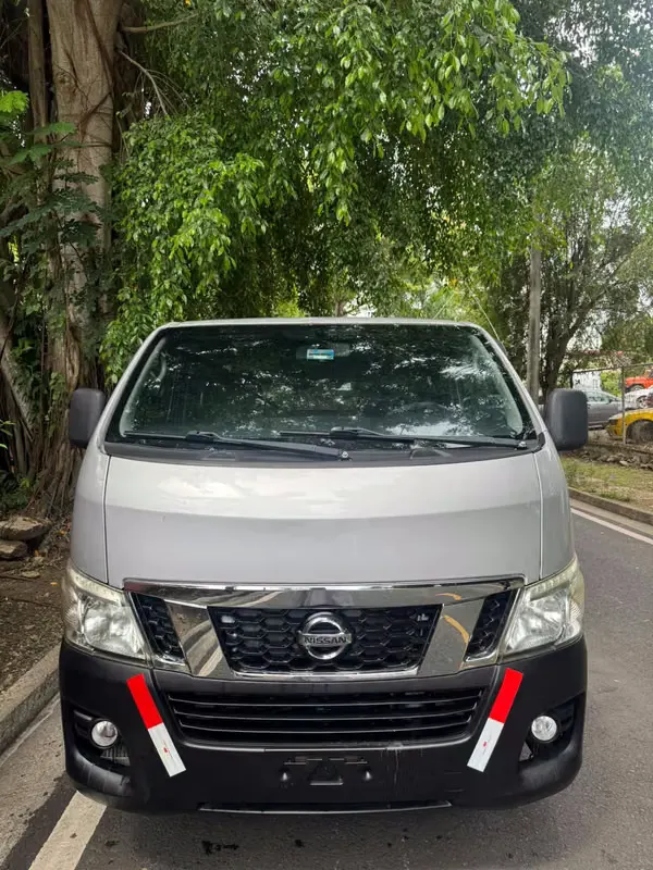 2015 2015 Nissan Urvan
