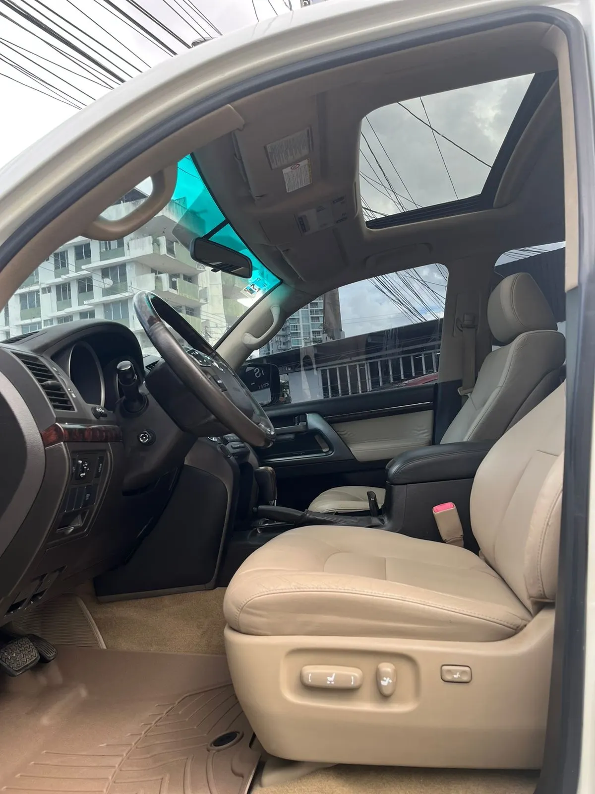 2012 Toyota Land Cruiser