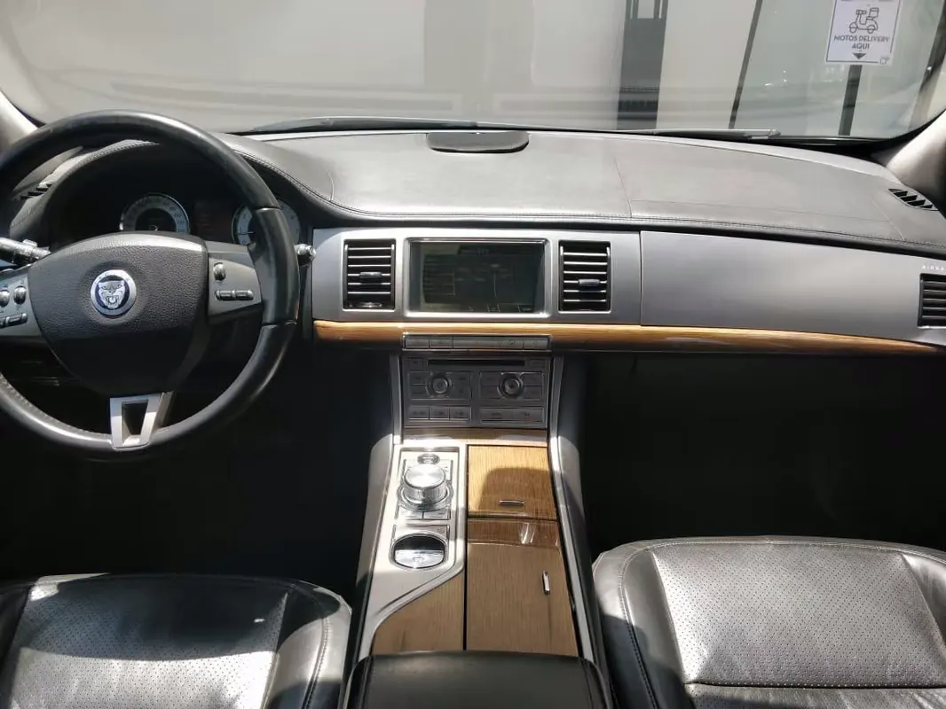 2009 Jaguar XF